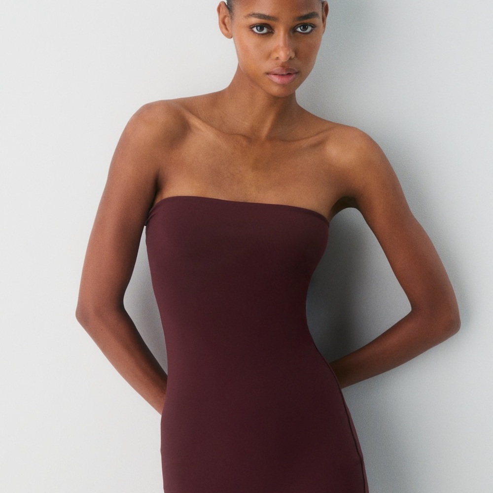Aritzia Strapless Contour Dress - Picture 2 of 5